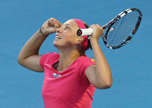 Wickmayer powers into final